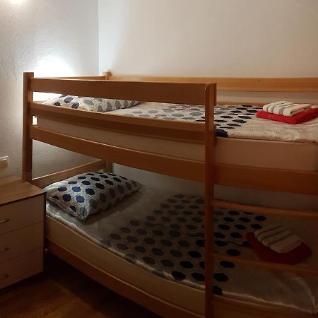 Apartman Vojaline Milna  Eksteriør billede